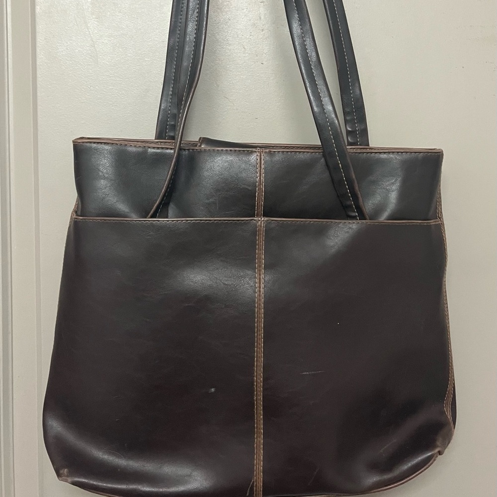 FIRST ISSUE A LIZ CLAIBORNE COMPANY Hand Bag - Vintage